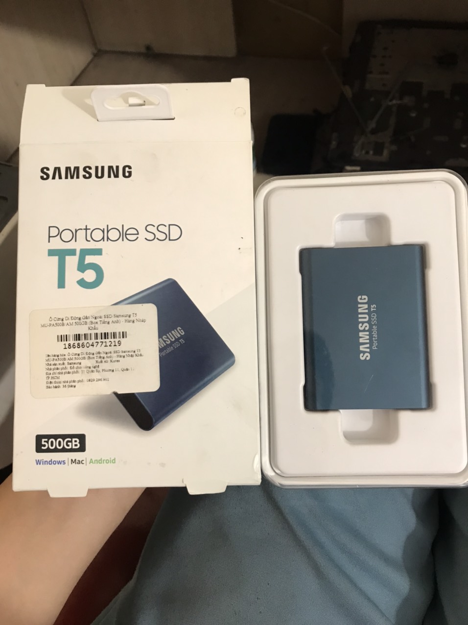 500GB Samsung T5 MU PA500B AM (1).jpg