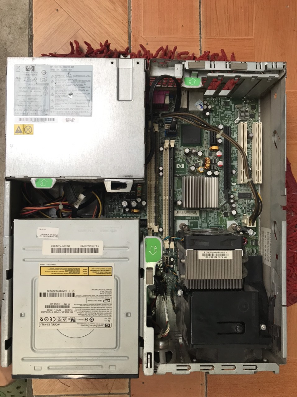 HP Compaq dc7700 SFF (2).jpg