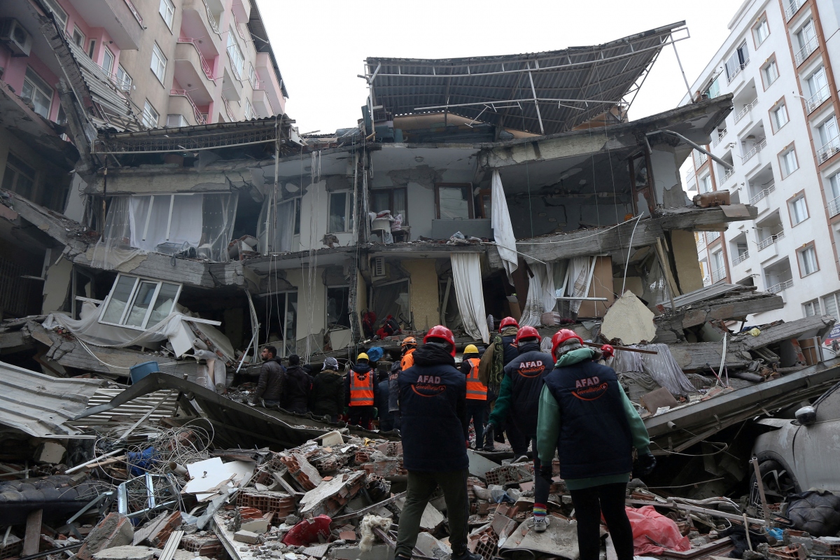 Số người thiệt mạng do động đất ở Thổ Nhĩ Kỳ và Syria đã tăng lên hơn 15.000.jpg