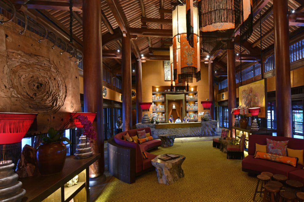 Lobby_Panorama10-992x661.jpg