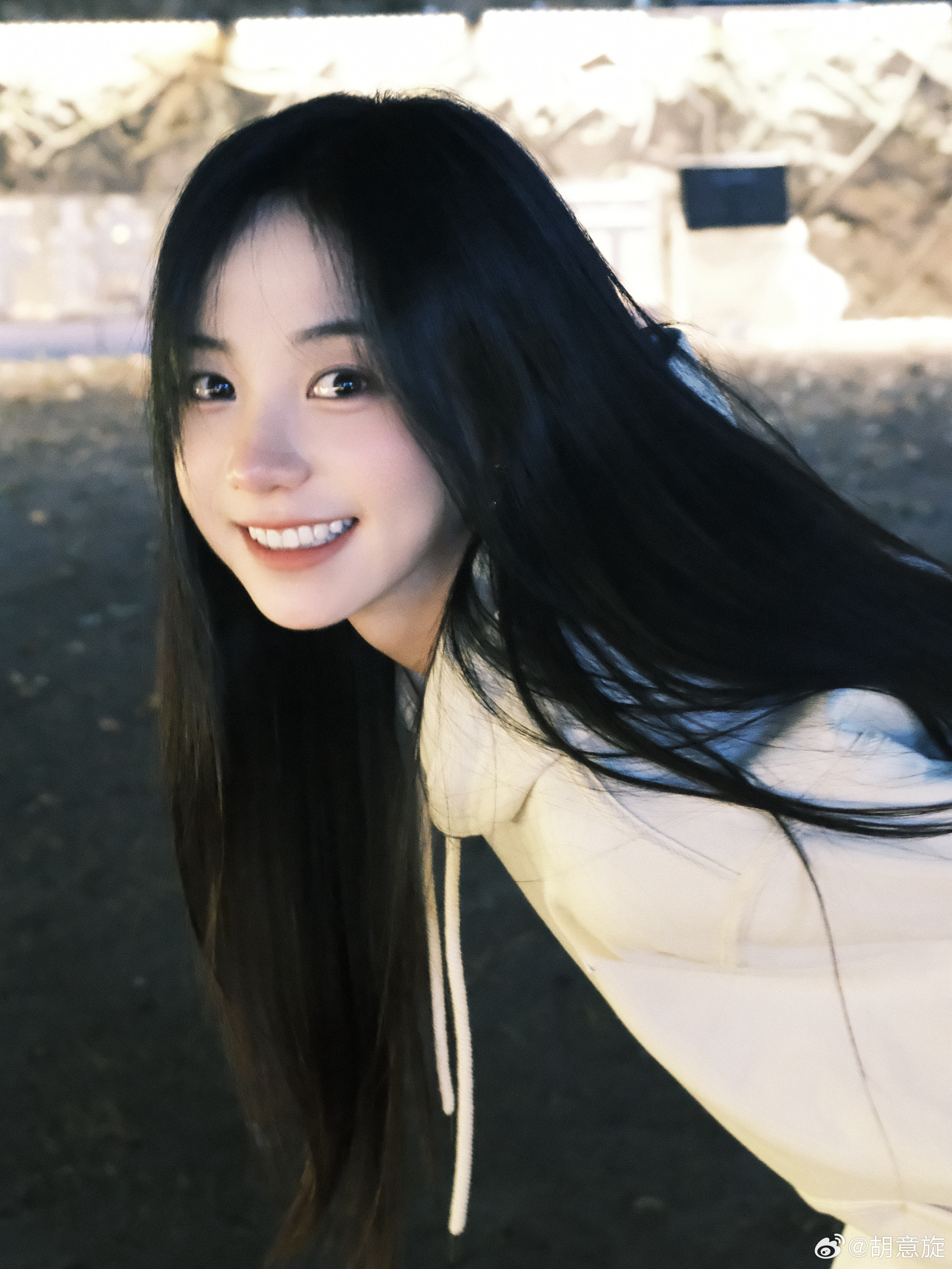 d0a4c723gy1ho2bhl4ph8j2334440x6w.jpg