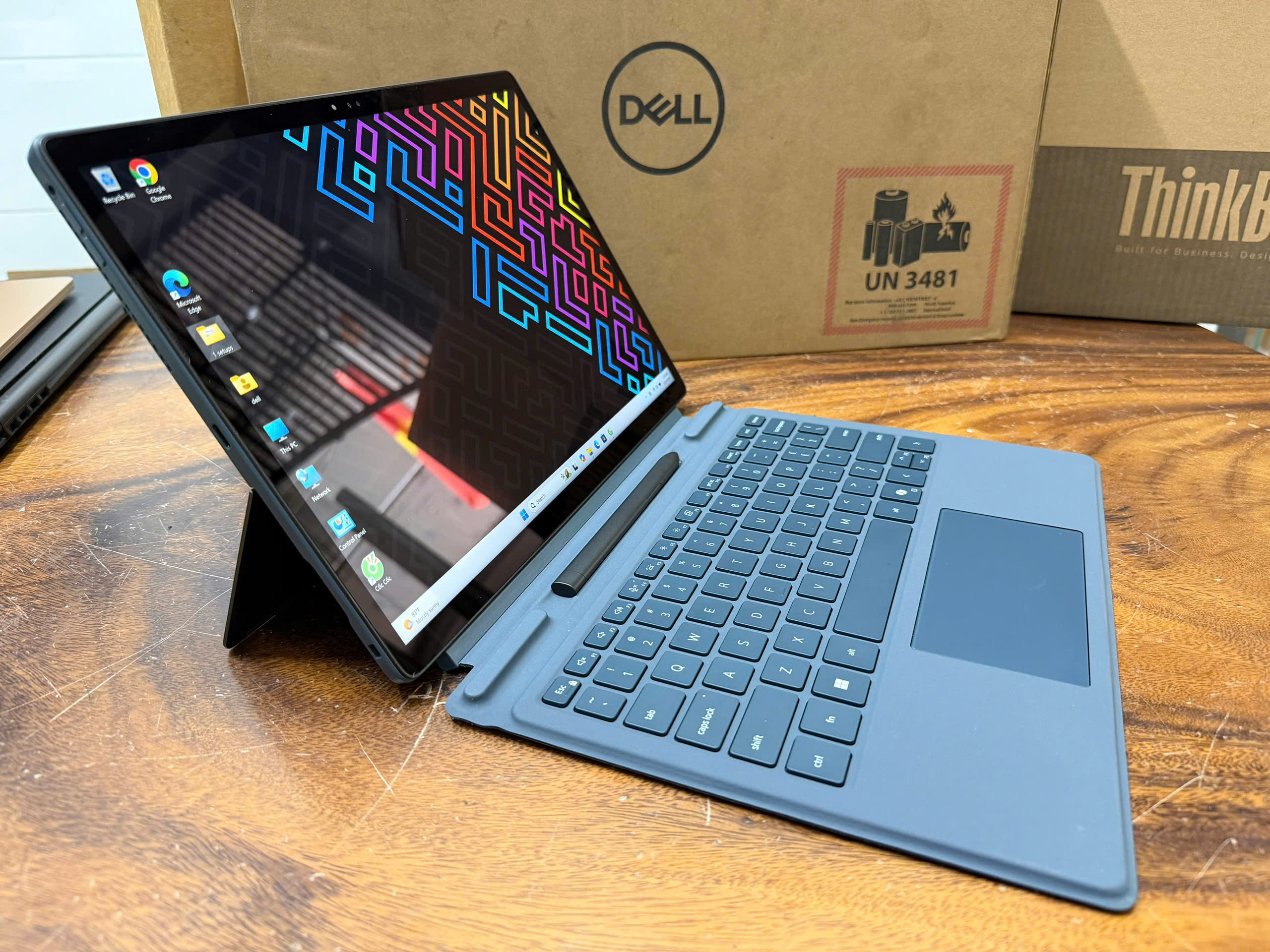 Dell Latitude 7350 Detachable (2)