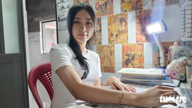 Cha mẹ đánh cá, con đỗ thủ khoa - Ảnh 1.