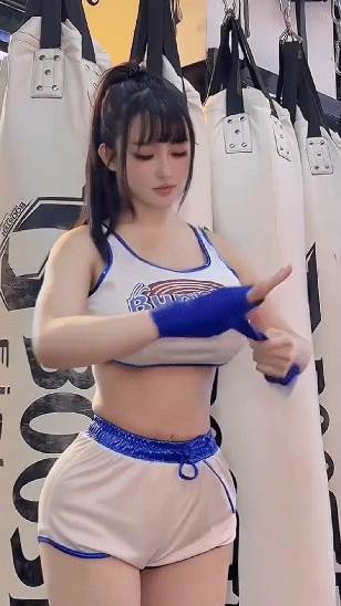 81fc491e1e08a2d953e84394d53b3cee.gif