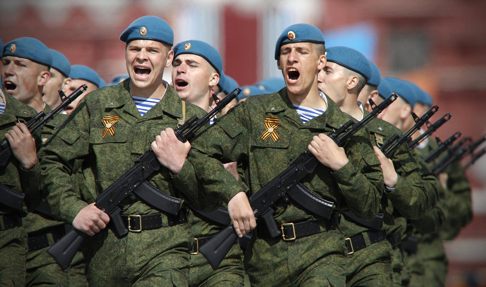 Russian_paratroopers_-_EDM_August_5__2014.jpg