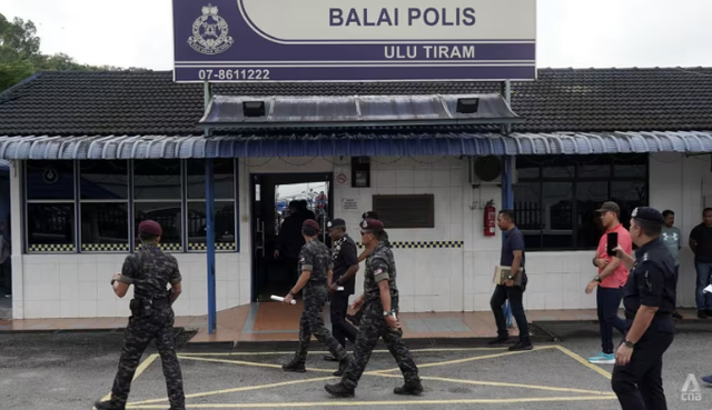 Tấn công đồn cảnh sát ở Malaysia, 2 sĩ quan thiệt mạng - Ảnh 2.