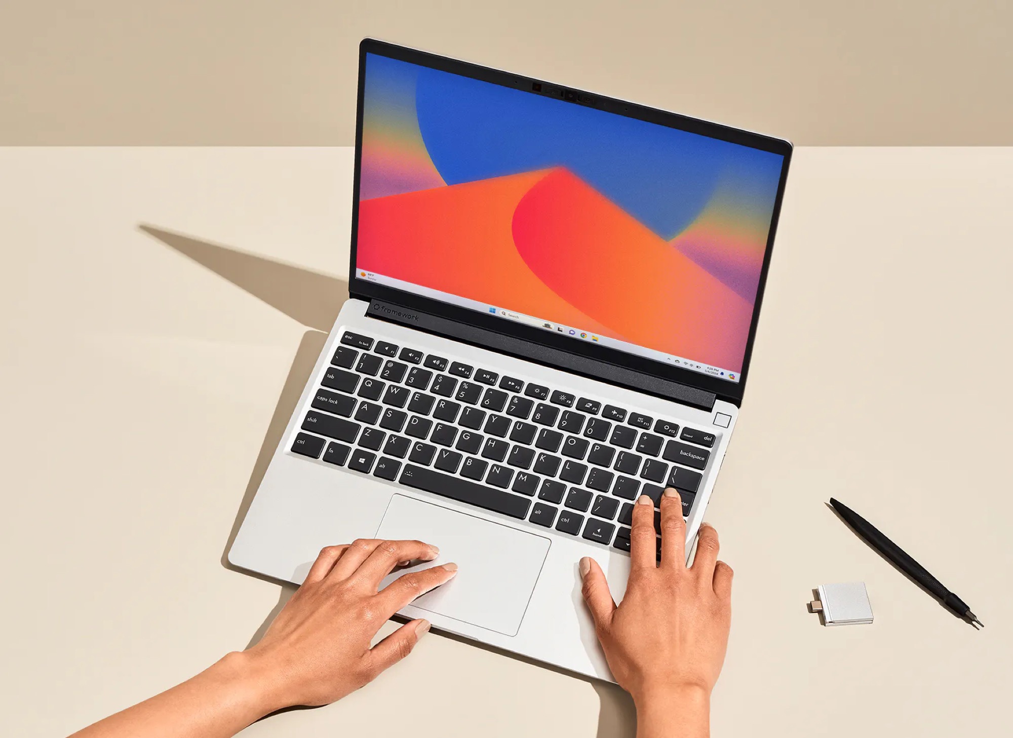 Framework_Laptop_13_Meteor-Lake.jpg