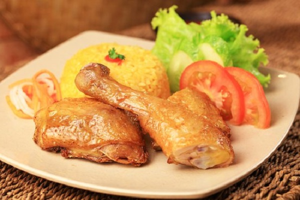 cach-lam-com-chien-ga-xoi-mo.jpg