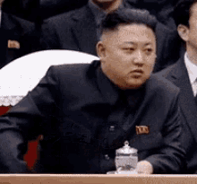 kim-jong-un-clap.gif