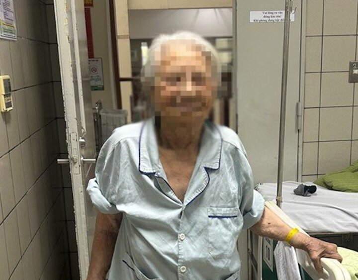 Cụ bà 94 tuổi được phẫu thuật cắt bỏ khối u thành công nhờ kỹ thuật Phẫu thuật Bạch Mai