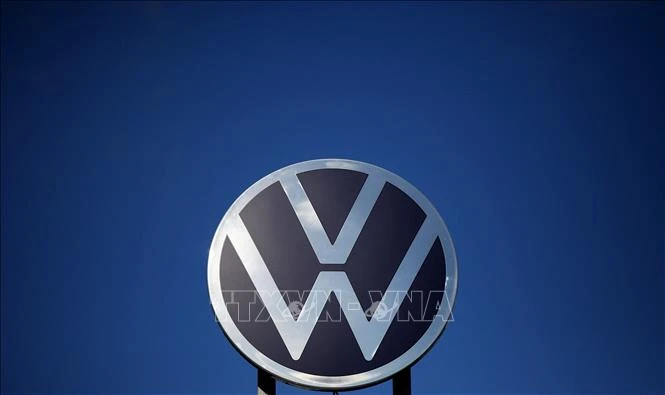 Biểu tượng hãng Volkswagen. (Ảnh tư liệu: AFP/TTXVN)