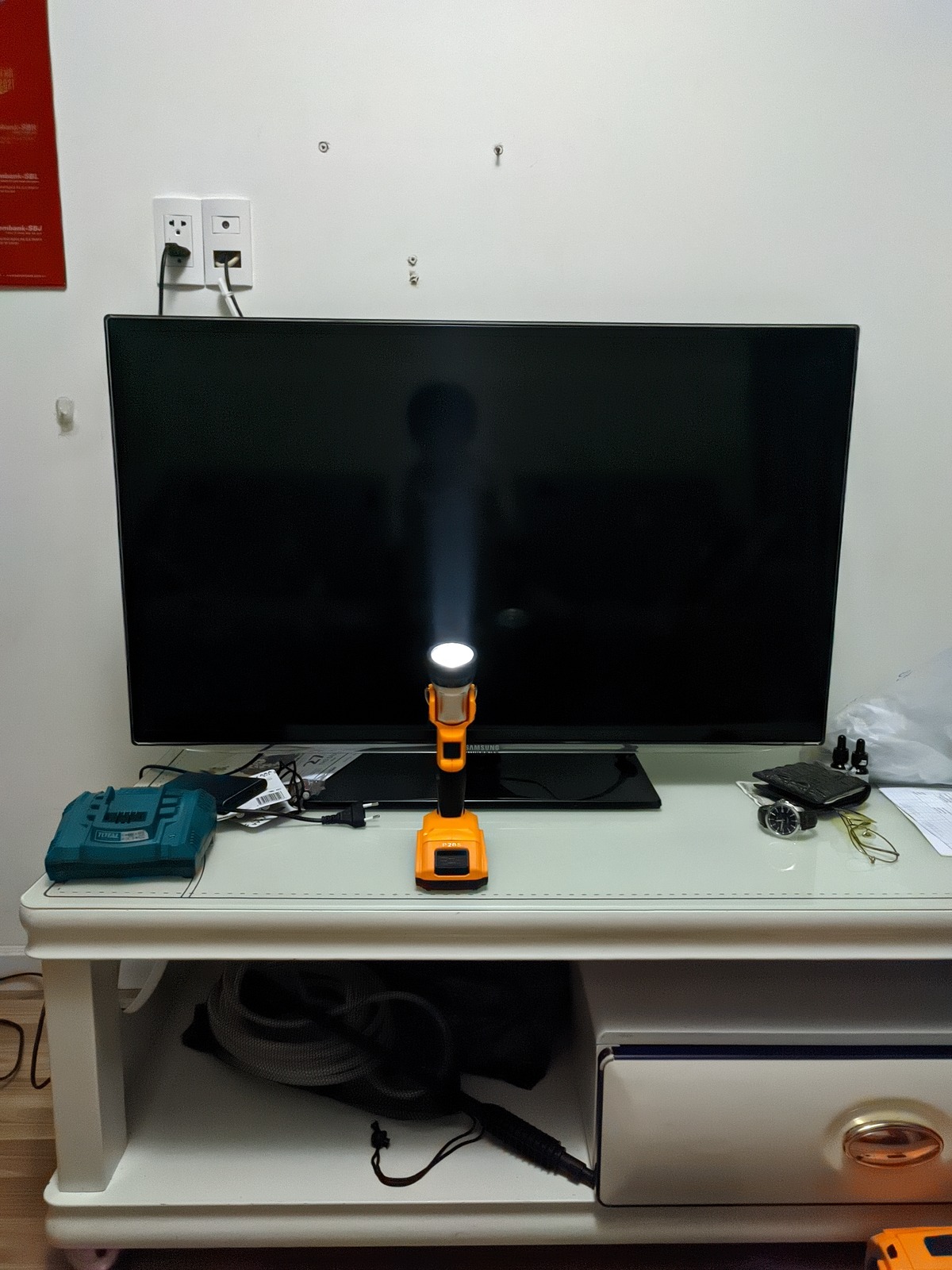 2021efe6ec40-2393-4dbf-9bb1-0abbe4d18401.jpg