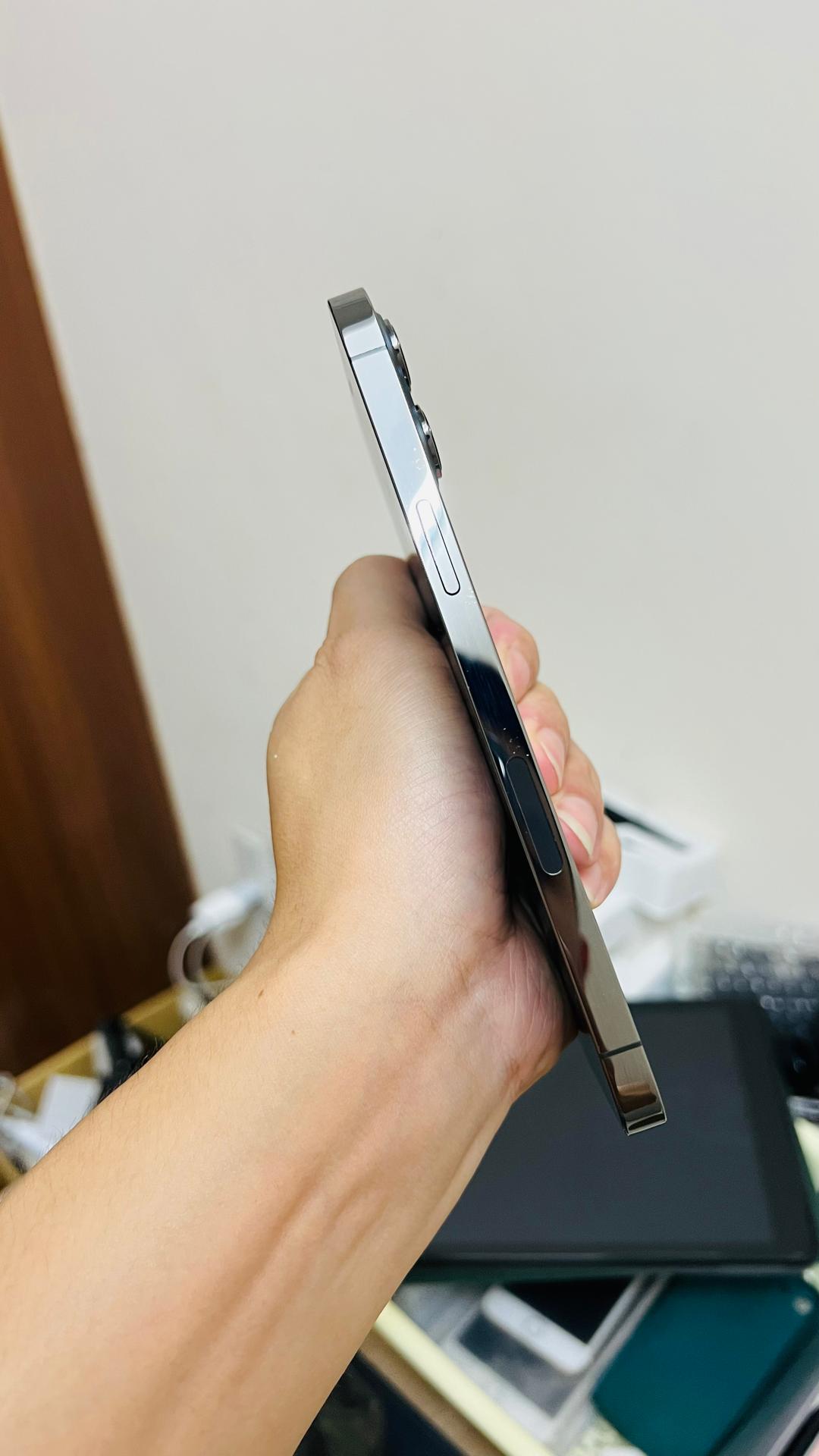 eDp7AE1.jpg