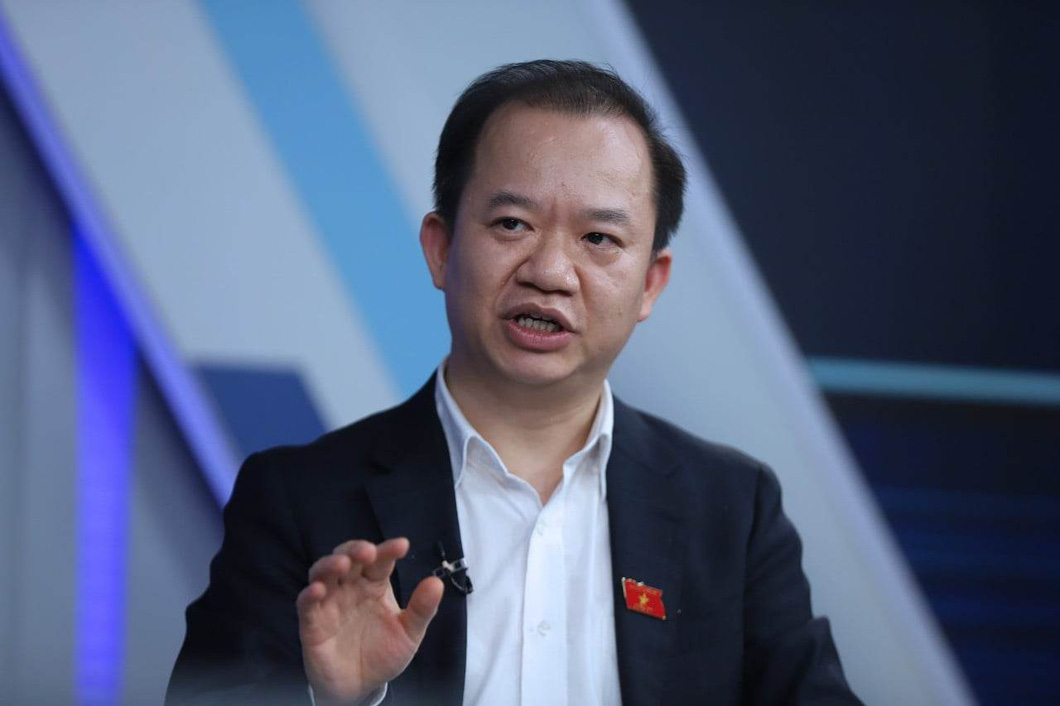 Ông Bùi Hoài Sơn, ủy viên thường trực Ủy ban Văn hóa, Giáo dục của Quốc hội