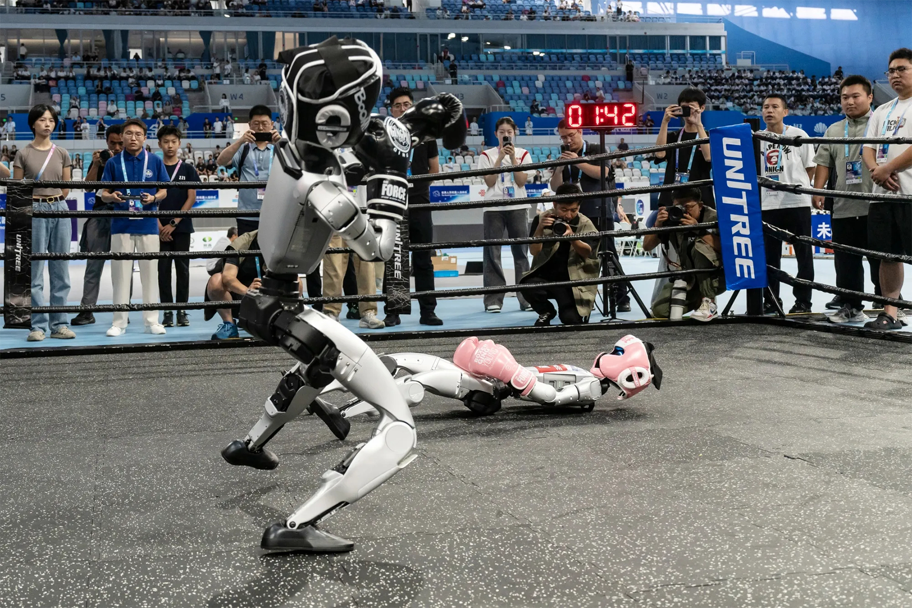 robot-hinh-nguoi-2-1013.jpg