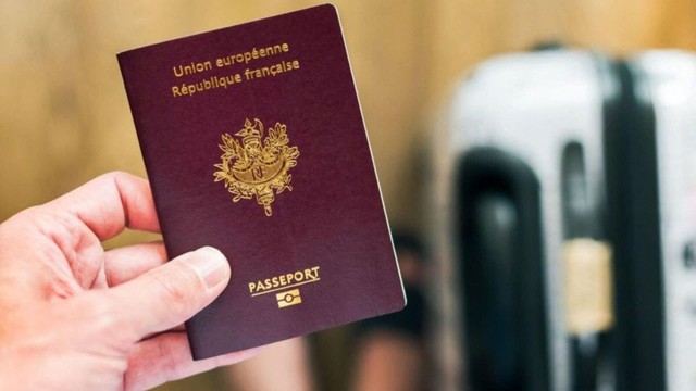 Những người cầm một trong 6 hộ chiếu này đi 194 nước không cần xin visa- Ảnh 2.