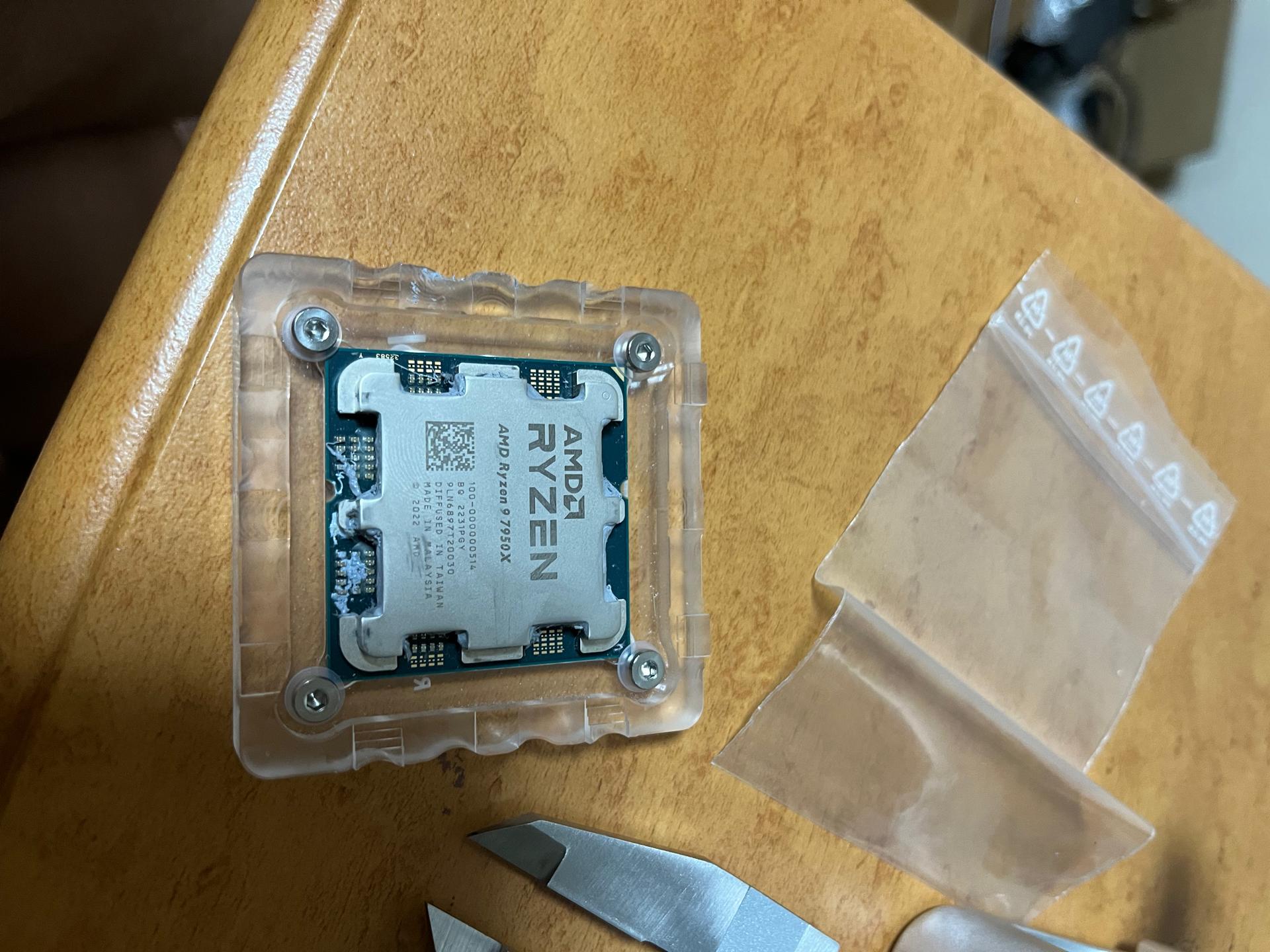 9suu1ct.jpg