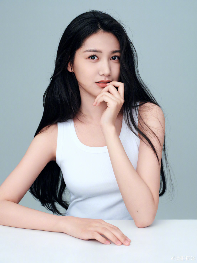 001LIUoGly1ht2bs556qsj64s06dc4r302.jpg
