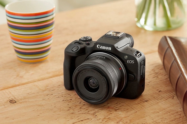 Canon ra mắt máy ảnh không gương lật giá rẻ EOS R100 - Ảnh 1.
