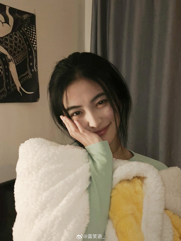 005IkVvFly1hl0ruoo1sgj32c03404nk.jpg