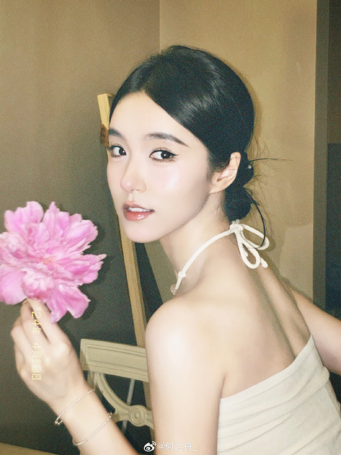 a07deba0gy1hoz0cdp0kyj22c0340b2c.jpg