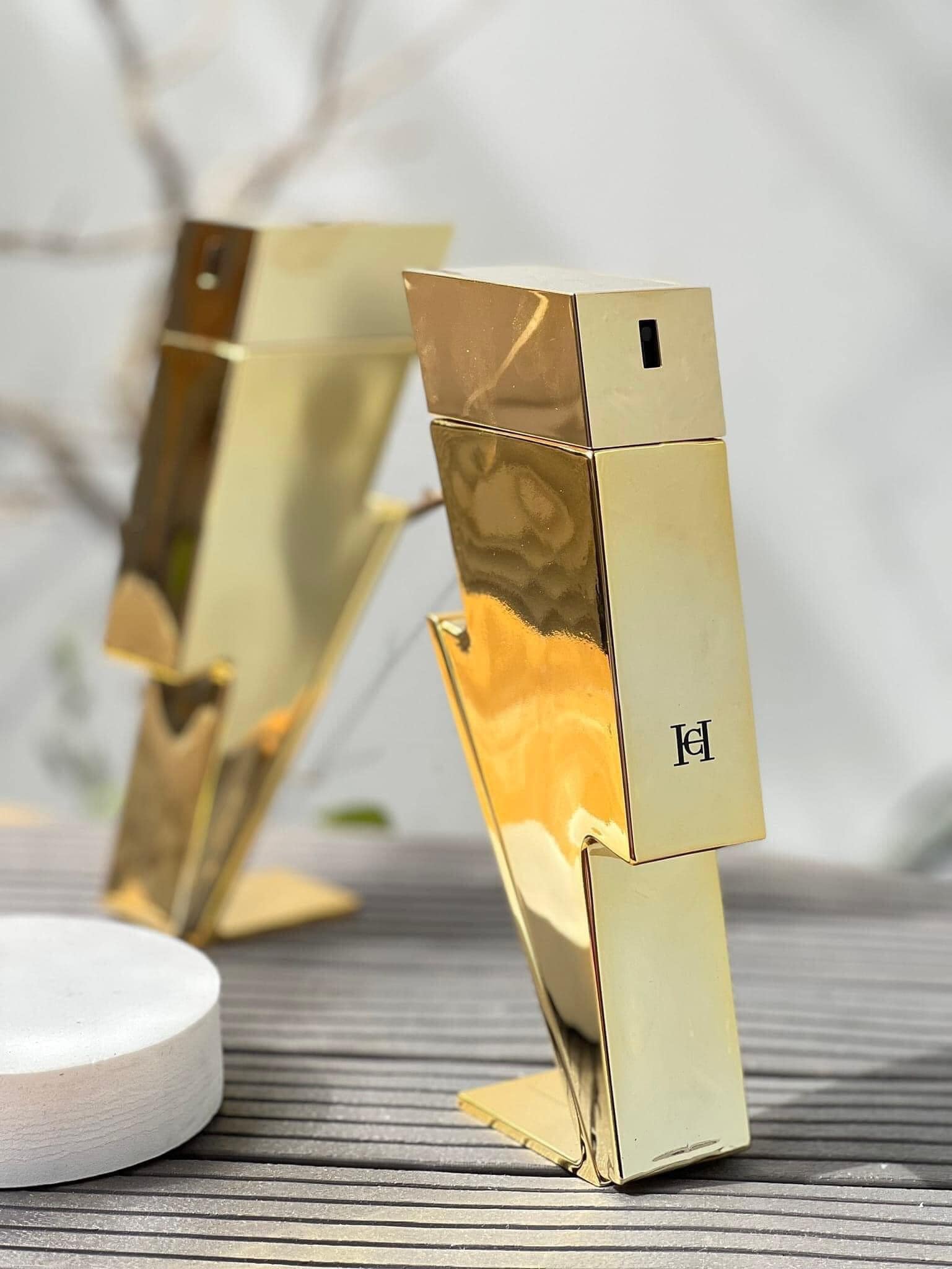 Carolina-Herrera-Bad-Boy-Gold-Fantasy-1.jpg