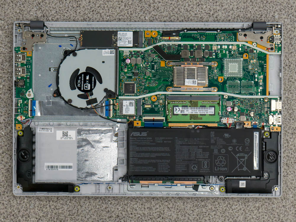 1583489935_06-asus-d509.jpg