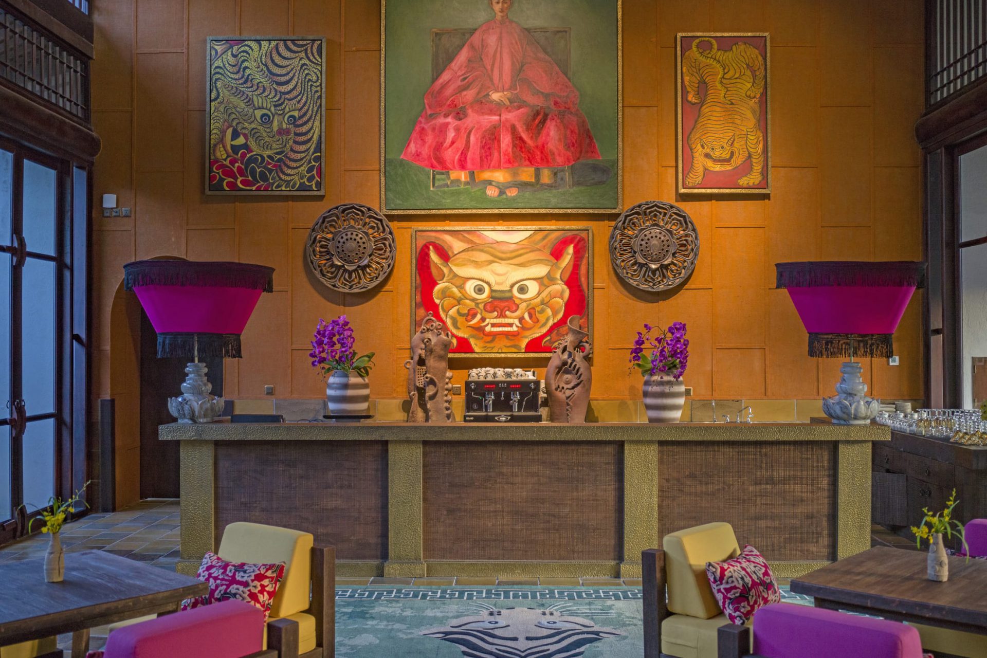 loungeB0004206-1920x1280.jpg
