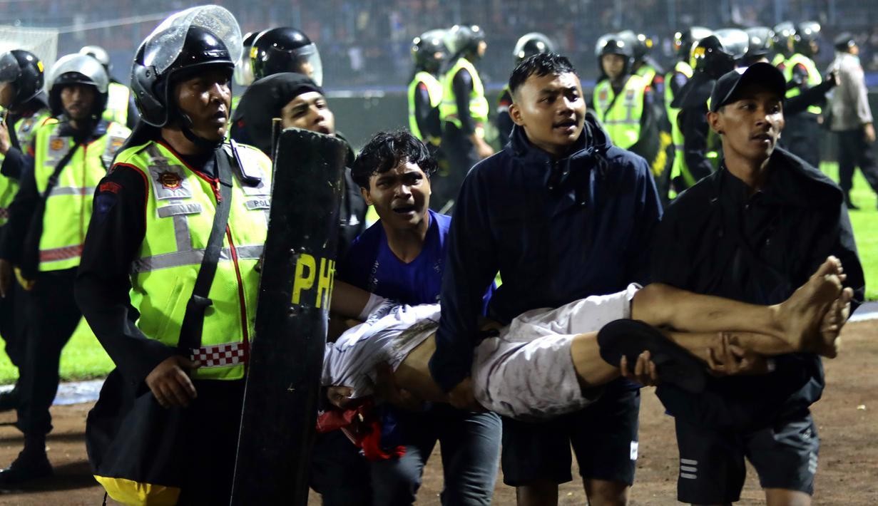 Sự thật tàn khốc về bạo lực ở Indonesia, nơi xem bóng đá nguy hiểm nhất hành tinh ảnh 11