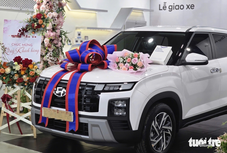 Nông sản được giá, người dân Đắk Lắk liên tục tậu xe hơi - Ảnh 1.