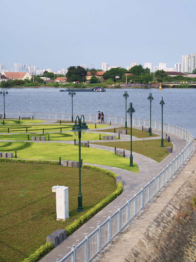 51078178101_126a83a849_b.jpg