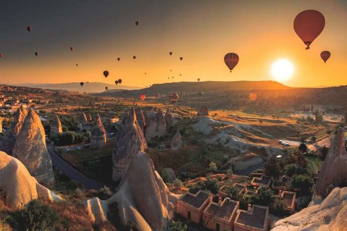 Khinh khí cầu Cappadocia