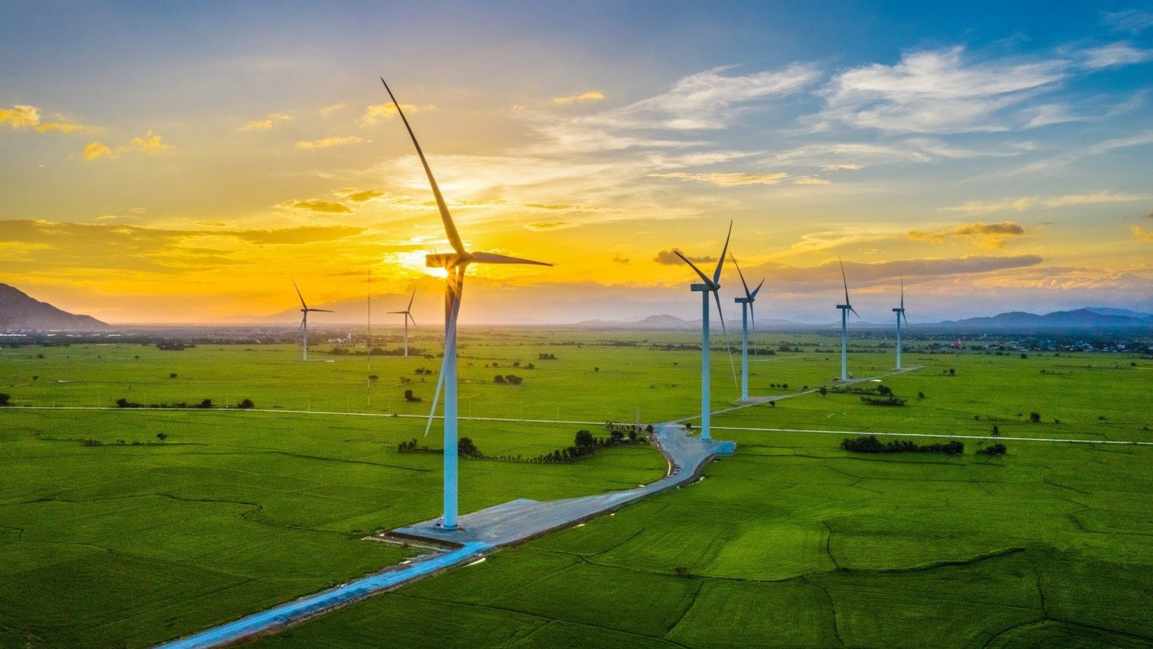 Đề xuất mua điện gió từ Lào giá hơn 1.300 đồng/kWh- Ảnh 1.
