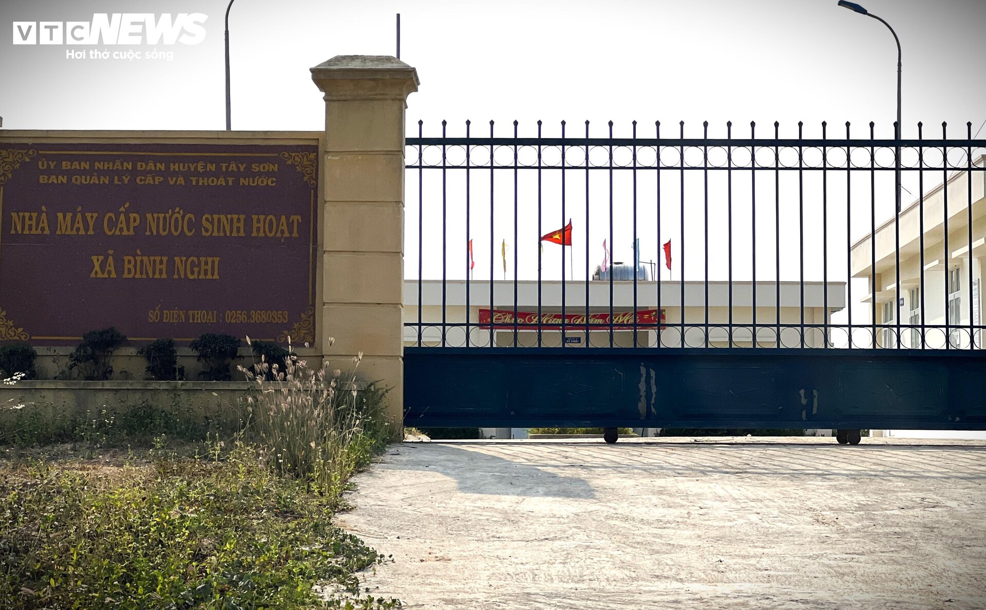 Bình Định: Dân 'khát nước' bên nhà máy nước sạch tiền tỷ - 7
