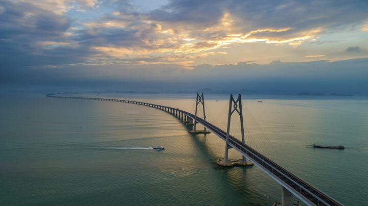 Cầu Hong Kong - Ma Cao - Chu Hải là cây cầu vượt biển đường bộ dài nhất thế giới. (Ảnh: Hk01)
