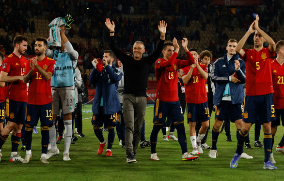 Tây Ban Nha là đội thứ 9 giành vé dự World Cup 2022 - Ảnh 1.