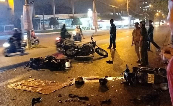Tai nạn giữa mô tô CSGT và hai xe máy ở TP.HCM: Một nạn nhân tử vong - Ảnh 1.