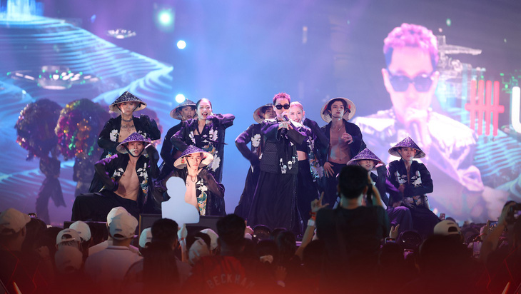 Tiết mục trình diễn của Double2T trong Rap Việt concert - Ảnh: BTC