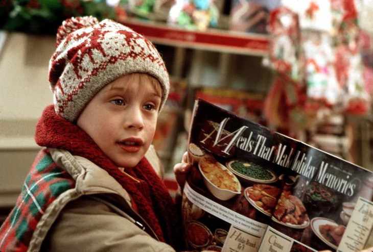 Home Alone là bộ phim được nhiều người xem đi xem lại mỗi dịp Giáng sinh về - Ảnh: Popsugar