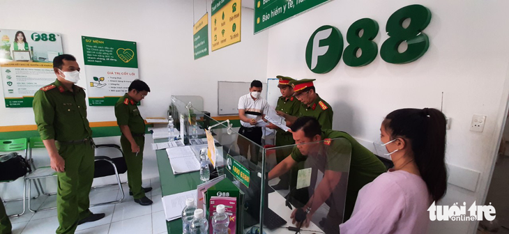 Đồng loạt kiểm tra 13 điểm kinh doanh của F88 ở Tiền Giang - Ảnh 2.