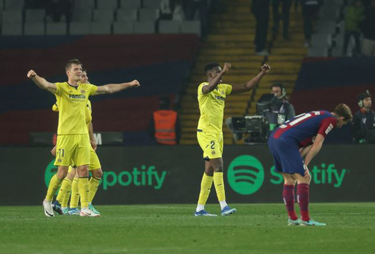 Villarreal ăn mừng chiến thắng trước Barcelona - Ảnh: Getty