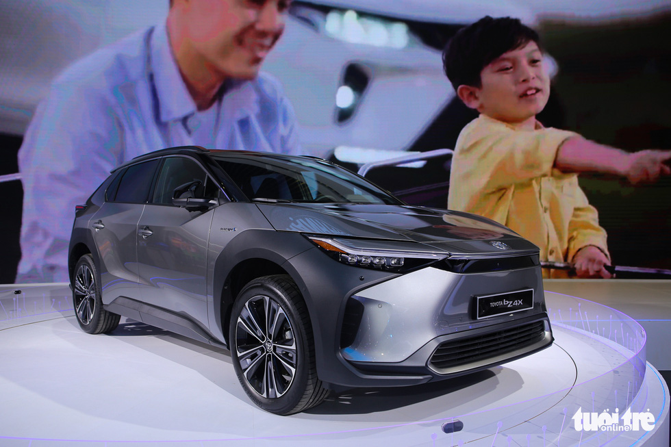 Toyota tung toàn ‘hàng độc’ chào VMS 2022: Veloz Cross lắp ráp, mổ Prius - Ảnh 2.