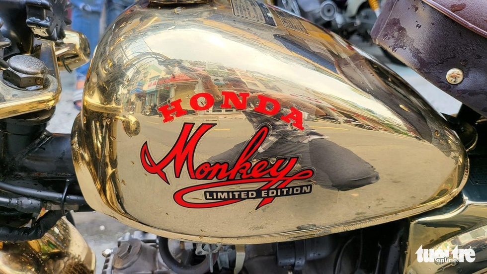 Honda Monkey mạ vàng hàng hiếm giá khoảng 200 triệu đồng tại Việt Nam - Ảnh 7.