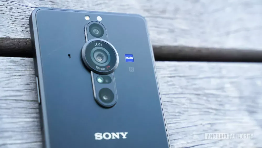 Sau Sony giờ đến Qualcomm phẩy quạt ba tiêu: AI sẽ giúp camera điện thoại vượt máy ảnh DSLR