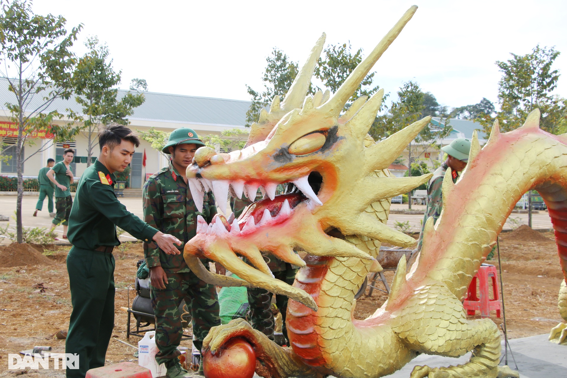 Linh vật rồng gây sốt mạng xã hội ở Đắk Nông - 3