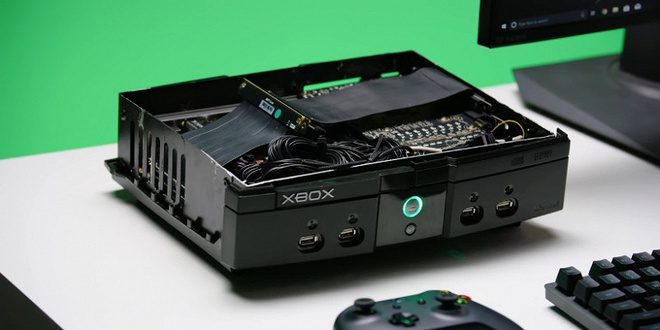 Kỹ sư thiết kế Xbox tiết lộ sự phản bội của Microsoft với AMD 20 năm trước - Ảnh 1.