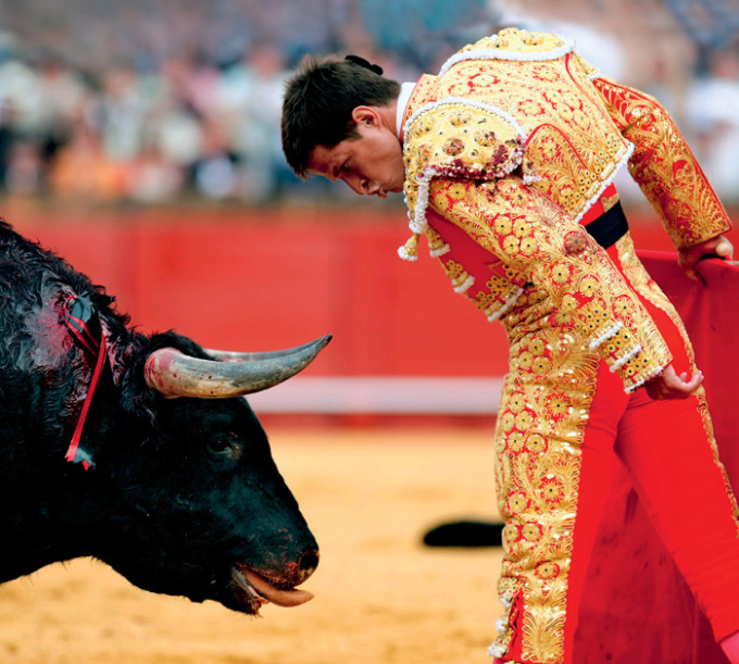 Người đấu sĩ bò tót được xem là thể hiện nhiều phẩm chất đáng quý của người Tây Ban Nha. Ảnh: Reuters/Vostock Photo