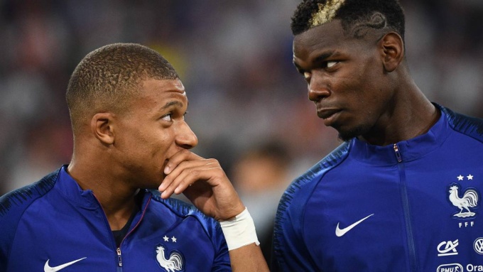 Mbappe và Pogba rất hợp nhau ở tuyển Pháp. Ảnh: Reuters.