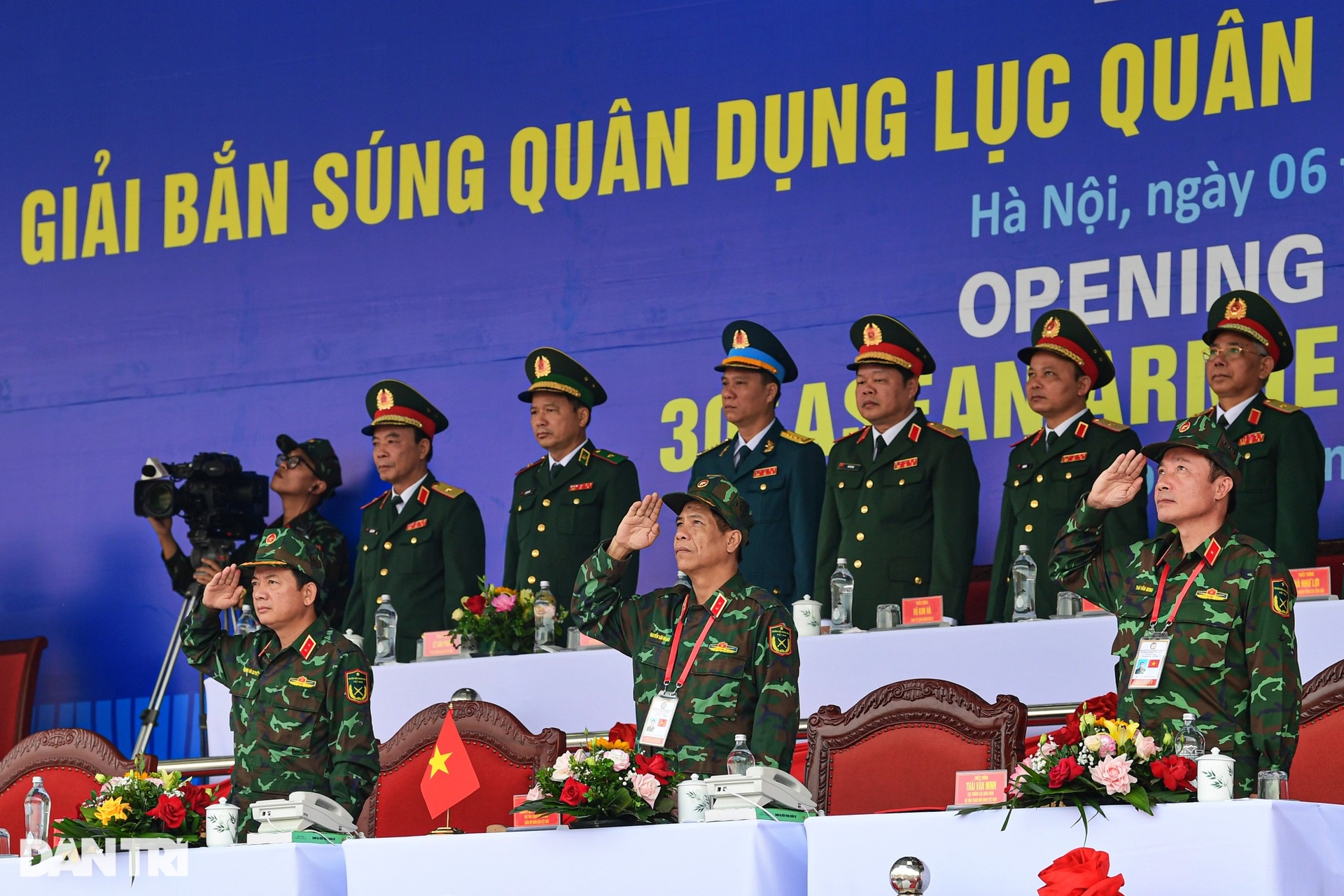 Quân đội các nước ASEAN đua tài bắn súng ở Việt Nam - 3