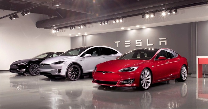 Tesla làm ô tô điện lãi gấp 8 lần Toyota làm xe động cơ đốt trong - 1